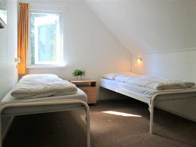 Room 3, Holiday Home Buitenplaats Berg With 5 Rooms, Ommen
