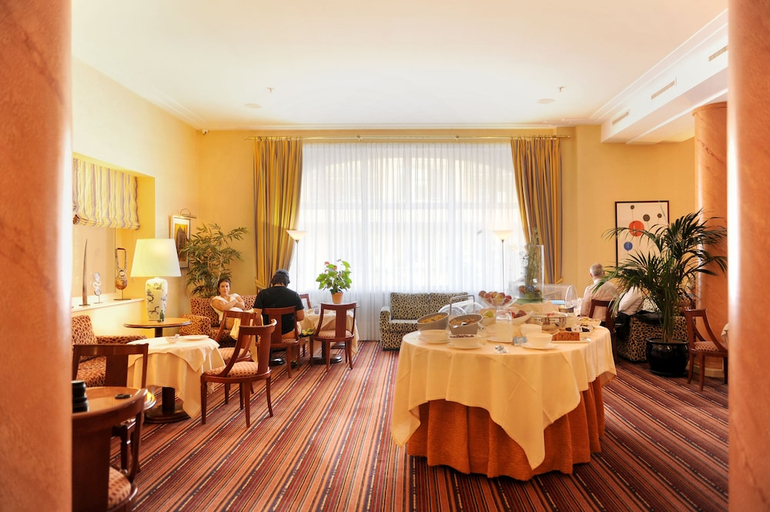Food & Drinks 5, Hotel Victoria, Lausanne