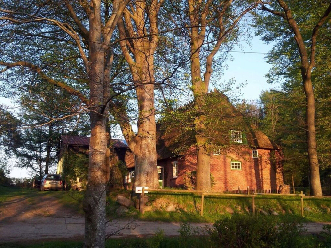 Exterior 3, Romantic Thatched Roof House, Schleswig-Flensburg