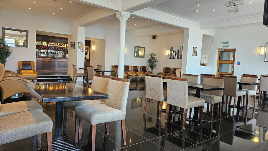 Food & Drinks 5, The Strand Hotel, East Sussex
