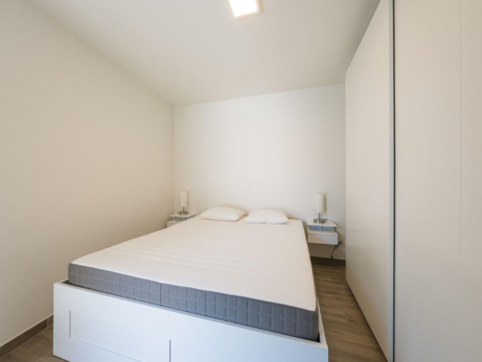 Bedroom 2, Chic Flat with Bunk Beds, West-Vlaanderen