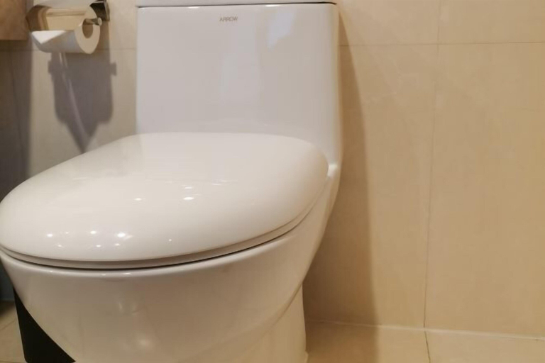 Bathroom 3, Royal Plaza Hotel, Quzhou