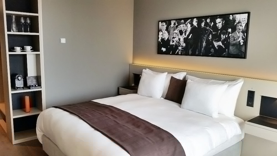 Bedroom 2, Modern Times Hotel, Vevey, A Tribute Portfolio Hotel, Pays-d'Enhaut