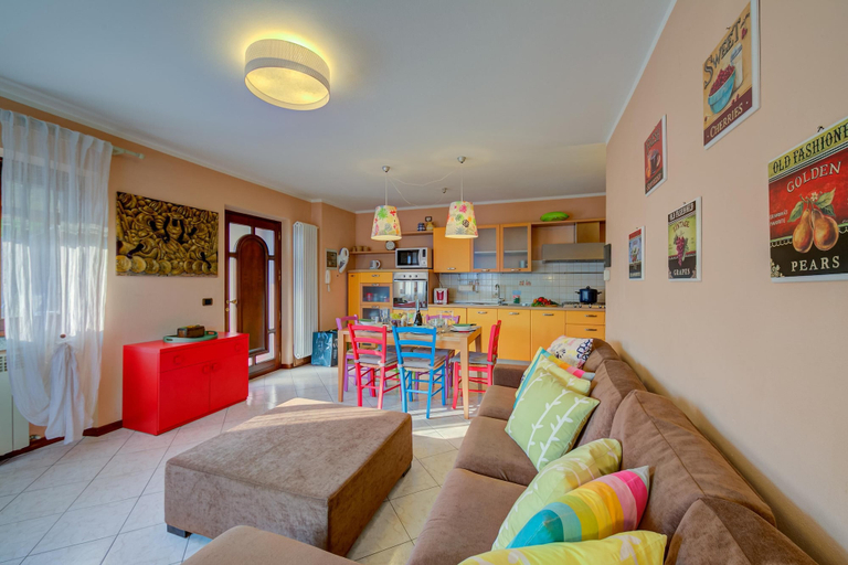 Room 2, Casa Angiolina Lake Mountain View, Brescia