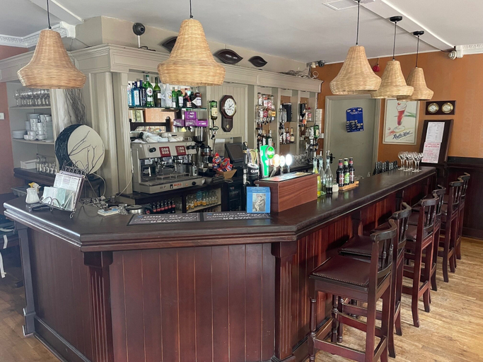 Food & Drinks 4, Keanes of Curraheen