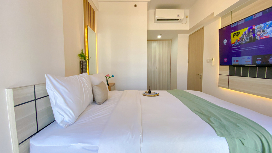 Others 5, Spacious and Comfy 2BR Combined at Tokyo Riverside PIK 2 Apartment By Travelio, Tangerang