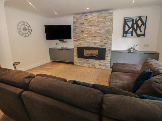 Others 5, Millhouses Hideaway, Sheffield