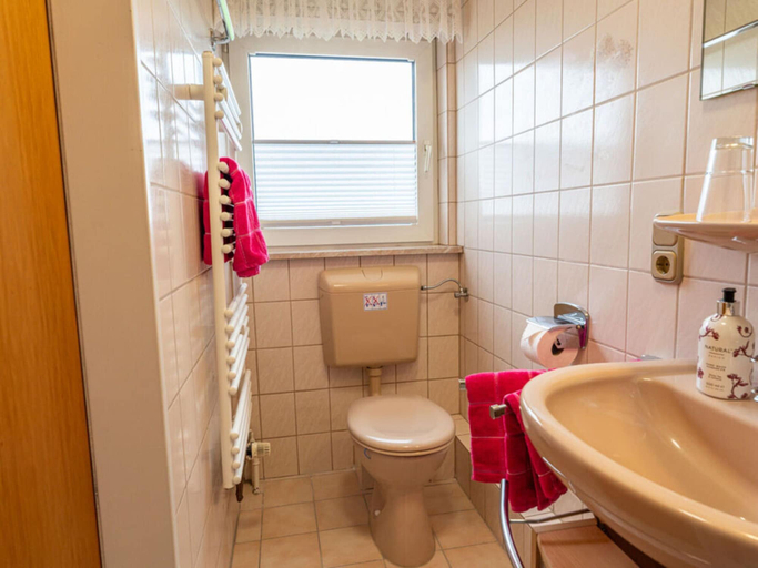 Bathroom 3, Heidetraum in der Pension Heidetraum, Heidekreis