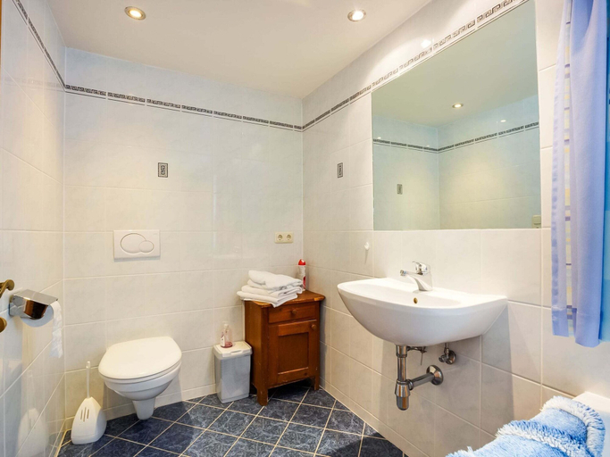 Bathroom 3, Chalet in Jochberg Near Thurn Pass, Kitzbühel