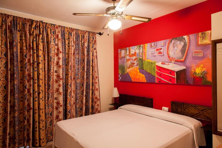 Bedroom 4, El Cid Hotel, Barcelona