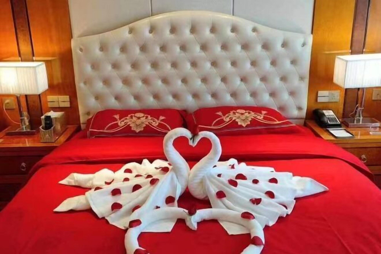Bedroom 3, Textile City Hotel, Nantong