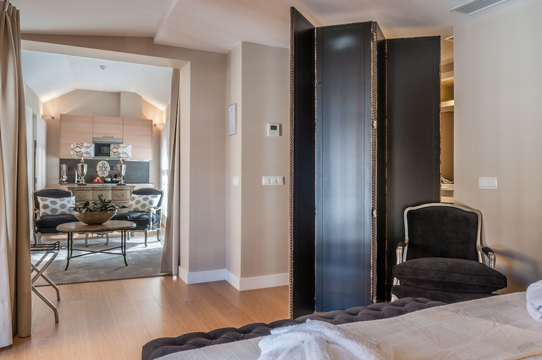 Bedroom 2, Suites Murillo Segovias, Sevilla