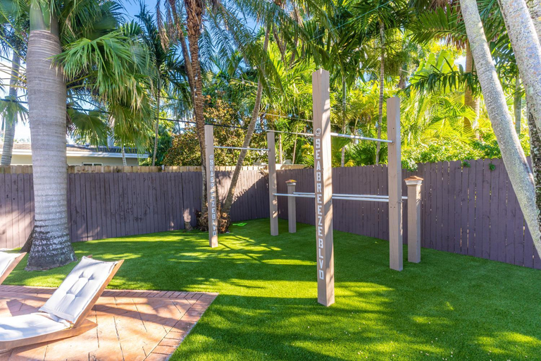 Others 2, NEWLY RENOVATED POOL, HOT TUB, & EPIC BACKYARD, Broward