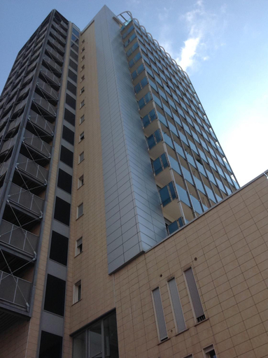 Exterior 3