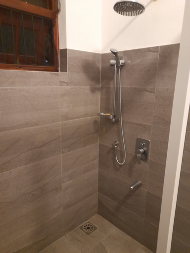Bathroom 5, Mealanies House, Habaraduwa
