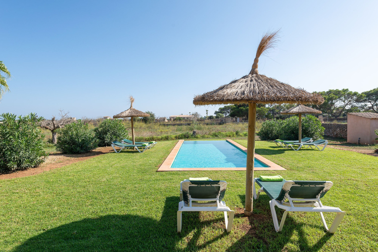 Room 3, Es Regalo P Rgola, Baleares