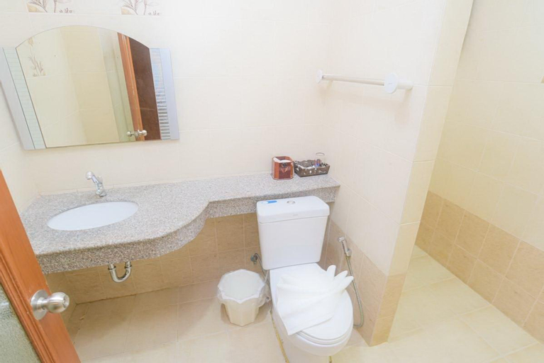 Bathroom 5