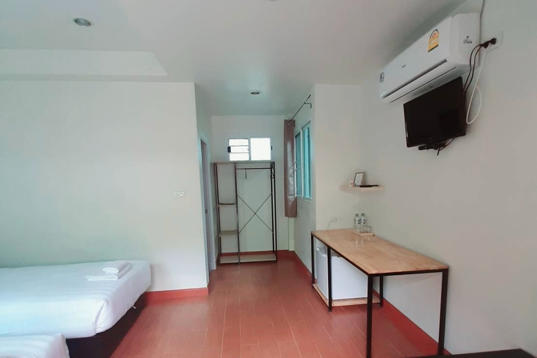 Bedroom 5, Phenwaree Amphawa Resort, Muang Samut Songkhram