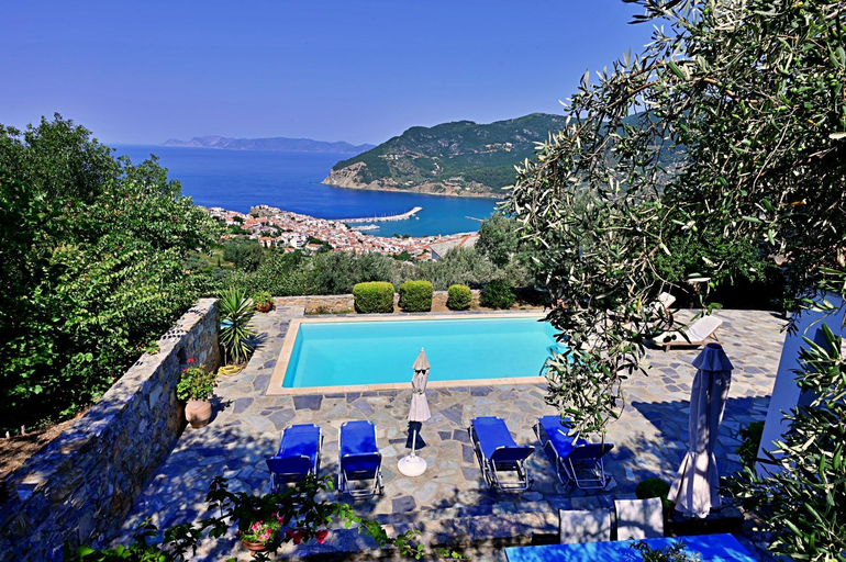 2, Afroditi villa, Thessaly