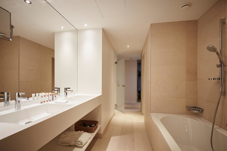 Bathroom 3, Modern Times Hotel, Vevey, A Tribute Portfolio Hotel, Pays-d'Enhaut