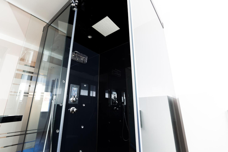 Bedroom 3, Pilatus Apartments, Obwalden