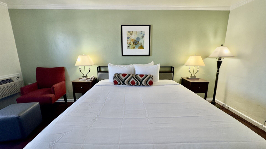 Bedroom 17