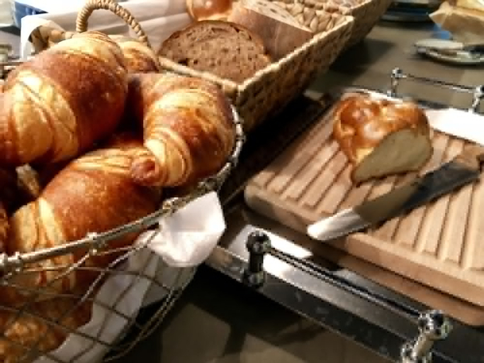 Food & Drinks 19