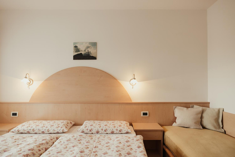 Others 3, Residence Costa Burjada, Bolzano