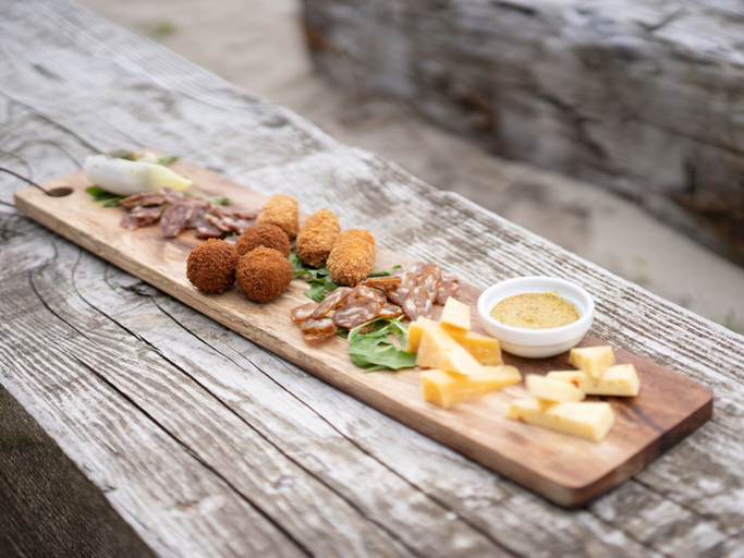 Food & Drinks 5, Nature Meets Luxury Stay, Bloemendaal