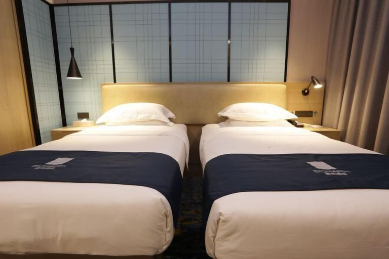 Bedroom 3, Jinhua Tian Hotel, Xiaogan