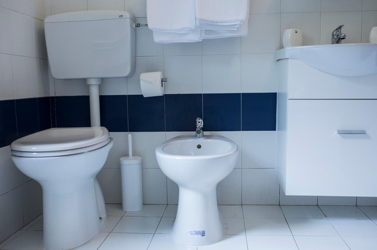 Bathroom 3, Casa Vacanze Tra Le Mura, La Spezia