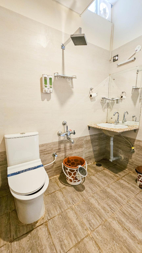 Bathroom 2, iHotels Yercaud , Salem
