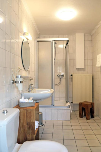 Bathroom, Hotel Altstadt-Passage, Gifhorn