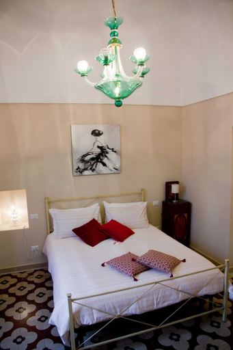 Others 5, A&G House, Brindisi