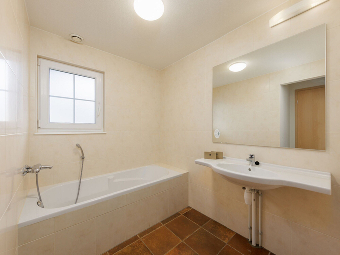 Bathroom 2, Villa with Sauna in Cochem near Golf Course, Cochem-Zell