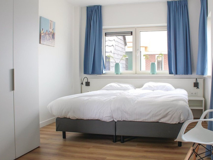 Bedroom 2, Villa in Friesland With Sauna & Bubble Bath, Skarsterlân