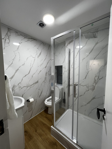 Bathroom 3, The Barrington Hotel, London
