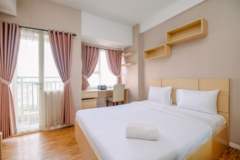 Cozy Stay and Warm Studio Apartment at Margonda Residence 5 By Travelio, Depok
