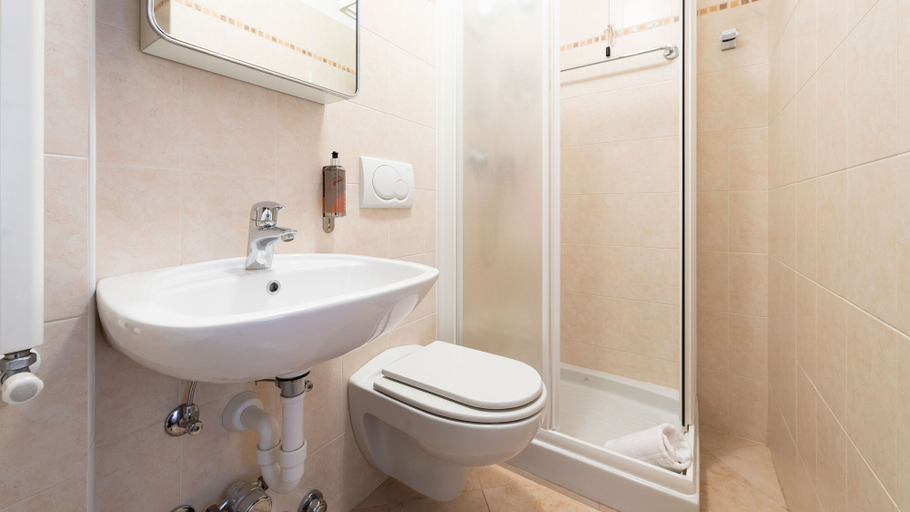 Bathroom 3, Italianway -San Sebastiano 4, Sondrio