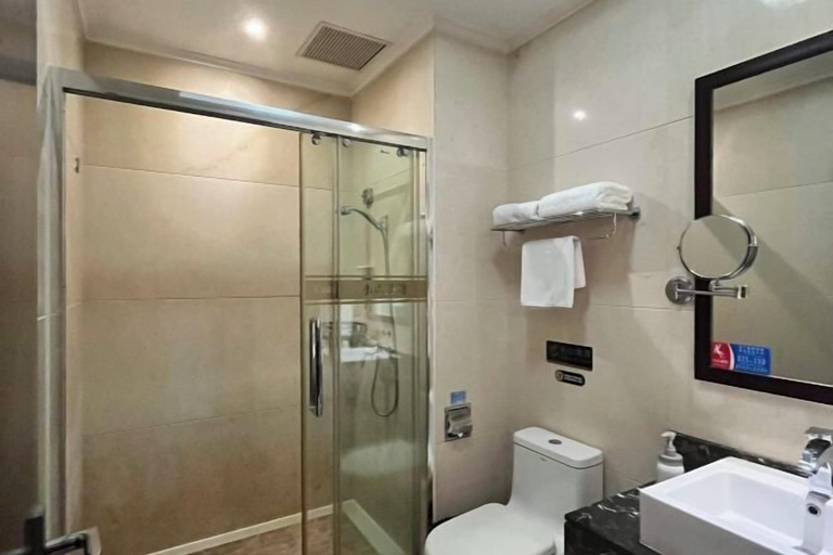 Bathroom, Daxing Hotel, Zhongshan
