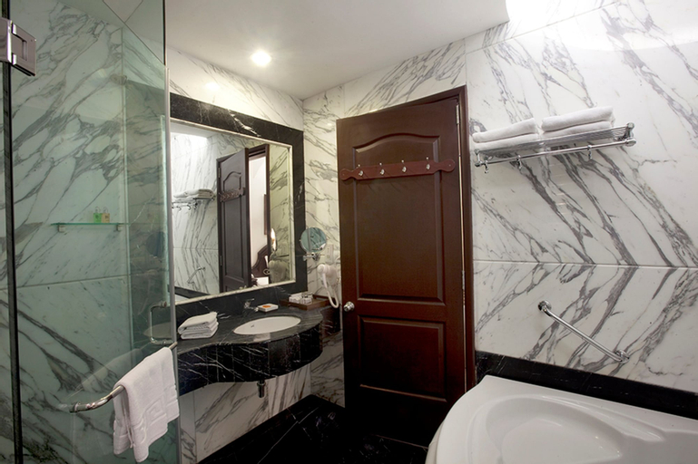 Bathroom 3