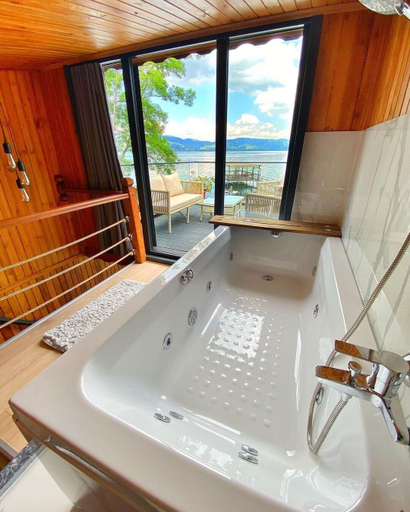 Jetted tub 2, Siesta Bungalov, Izmit