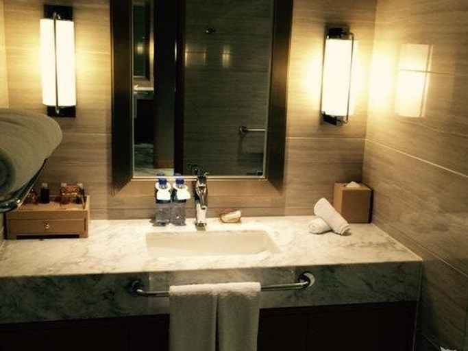 Bathroom 4