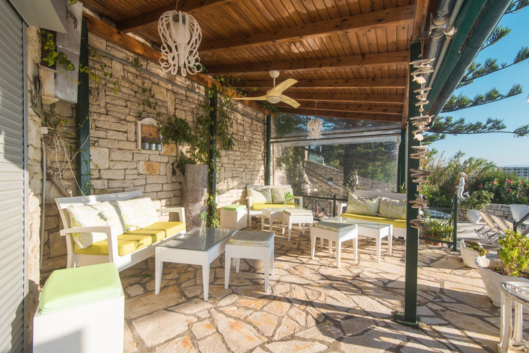 Food & Drinks 5, Villa Kommeno, Ionian Islands