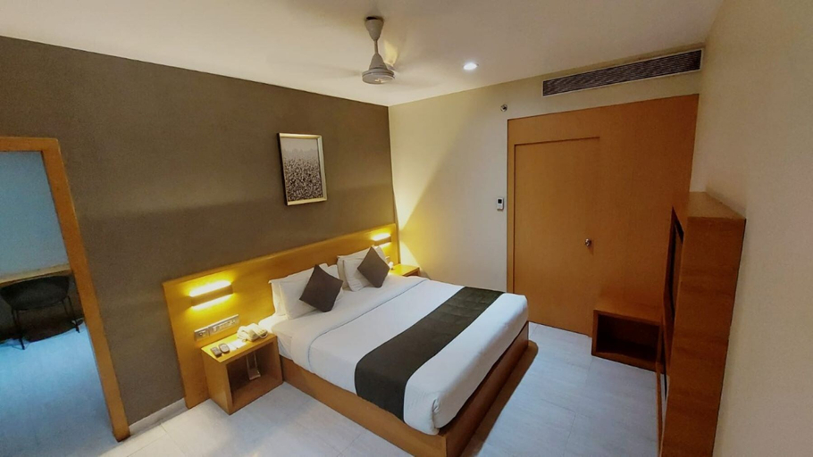 Bedroom 2, Hotel Suba Elite Vadodara, Vadodara