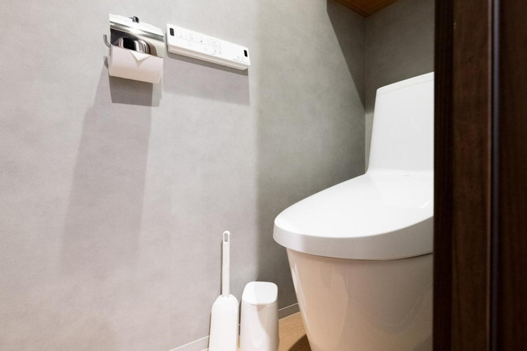 Bathroom 2