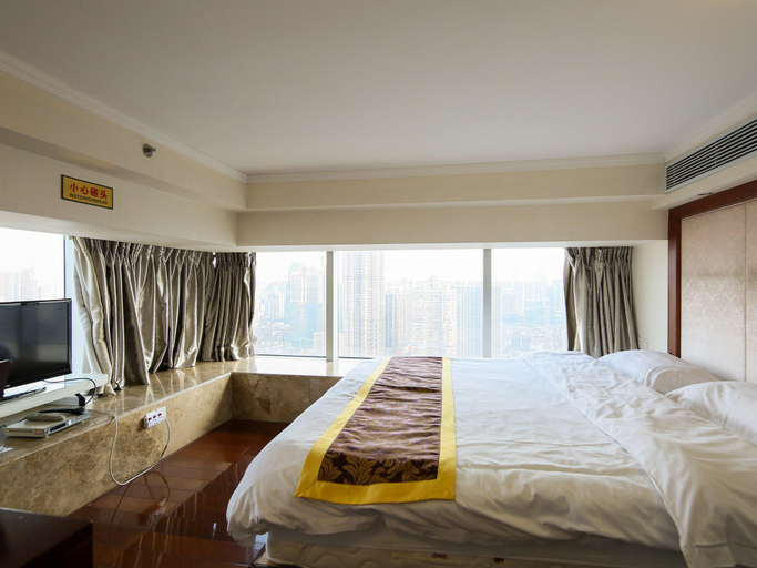 Bedroom 12