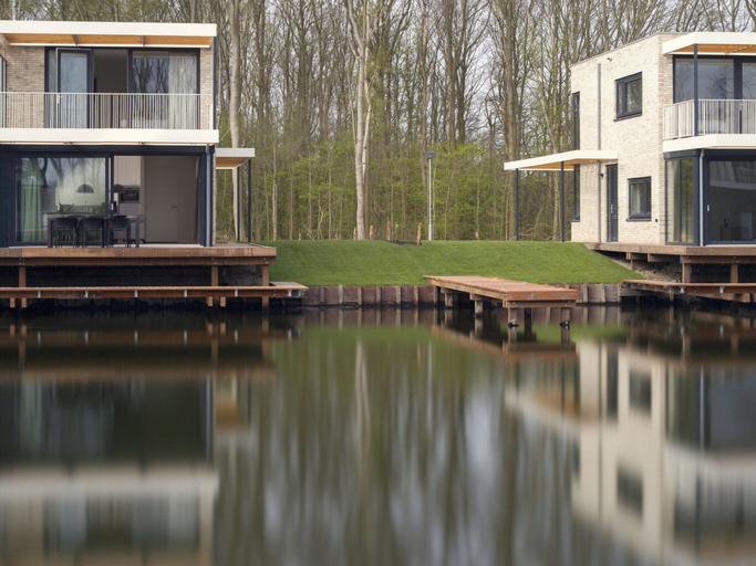 Others 2, Luxurious Villa With a Jetty, Close to Veerse Meer, Middelburg