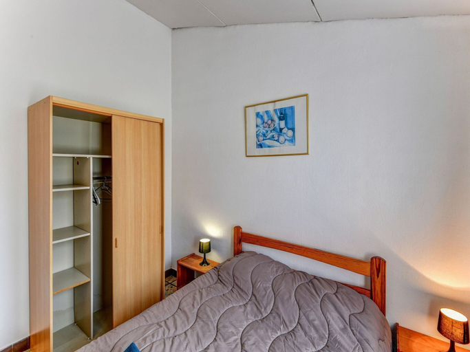 Bedroom 2, Gite in a holiday park with swimming pool, Charente-Maritime