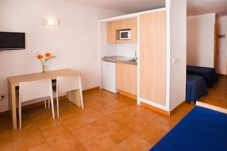 Bedroom 5, Central Park, Baleares